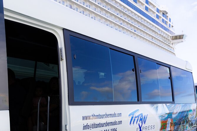 A Bermuda Exquisite Experience with FREE Scenic Ferry Return - Ten minutes at John Smith’s Bay