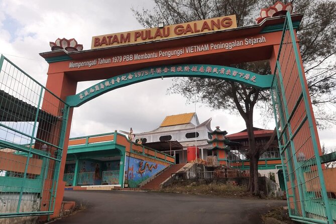Batam Heritage Tour with Singapore Ferry Ticket, Lunch & Massage - Layer cake, coffee, and local shopping
