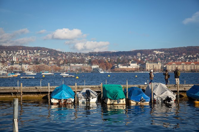 Best of Zurich Tour with Felsenegg Cable Car and Ferry Ride - The Old Town walk, from guild houses to stained glass