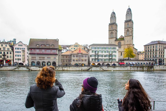 Best of Zurich Tour with Felsenegg Cable Car and Ferry Ride - The cable car to Felsenegg