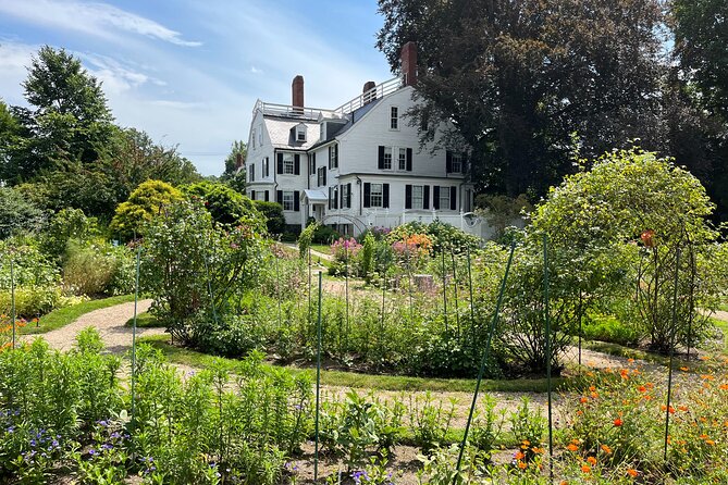 Boston Day Tour by Ferry: Salem Witch Trials Past to Present - Who will enjoy this Salem day trip