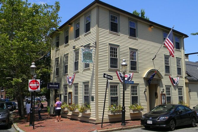 Boston Historic Taverns Tour with Tastings and Ferry - Faneuil Hall and Quincy Market