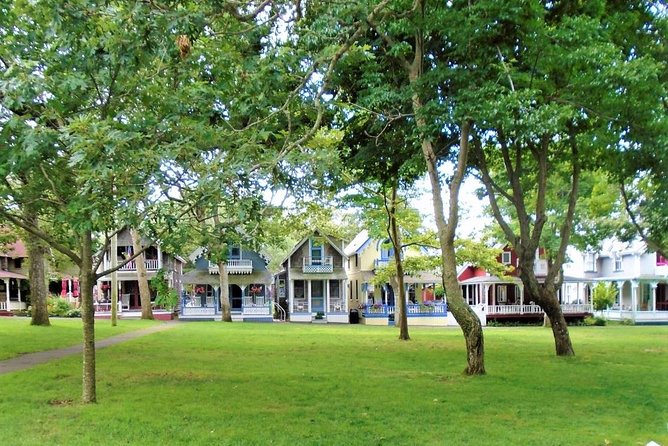 Boston to Martha's Vineyard Day Trip with Optional Island Tour - What the three-hour island tour adds
