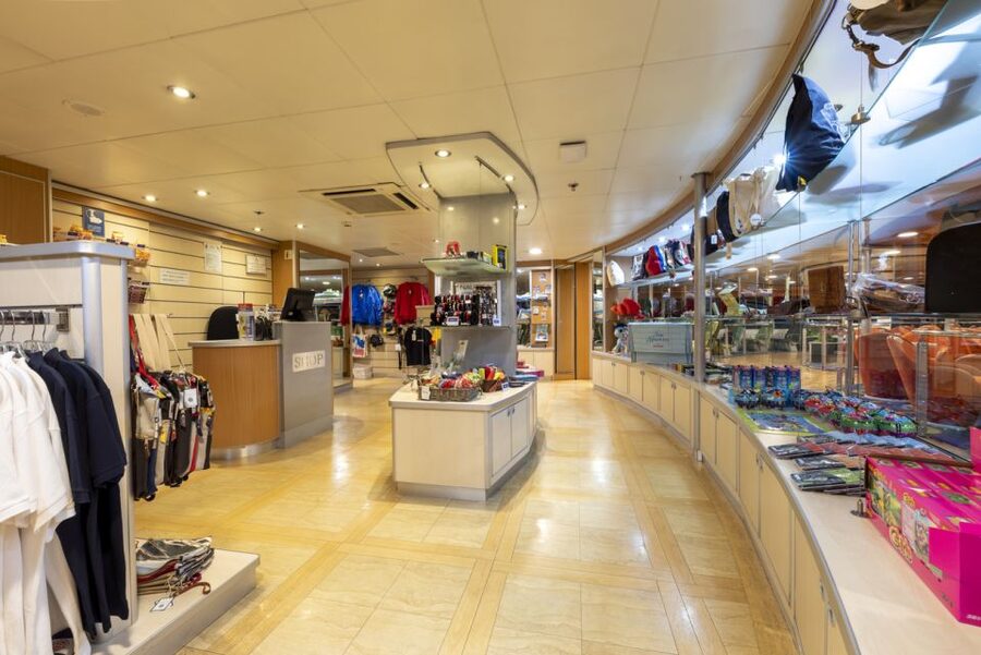 Canary Islands: Ferry Ticket Tenerife/La Gomera - Taking Your Dog or Another Pet