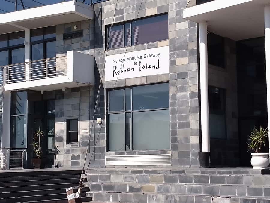 Cape Town: Robben Island Ferry and Guided Tour - Who will get the most from this visit?