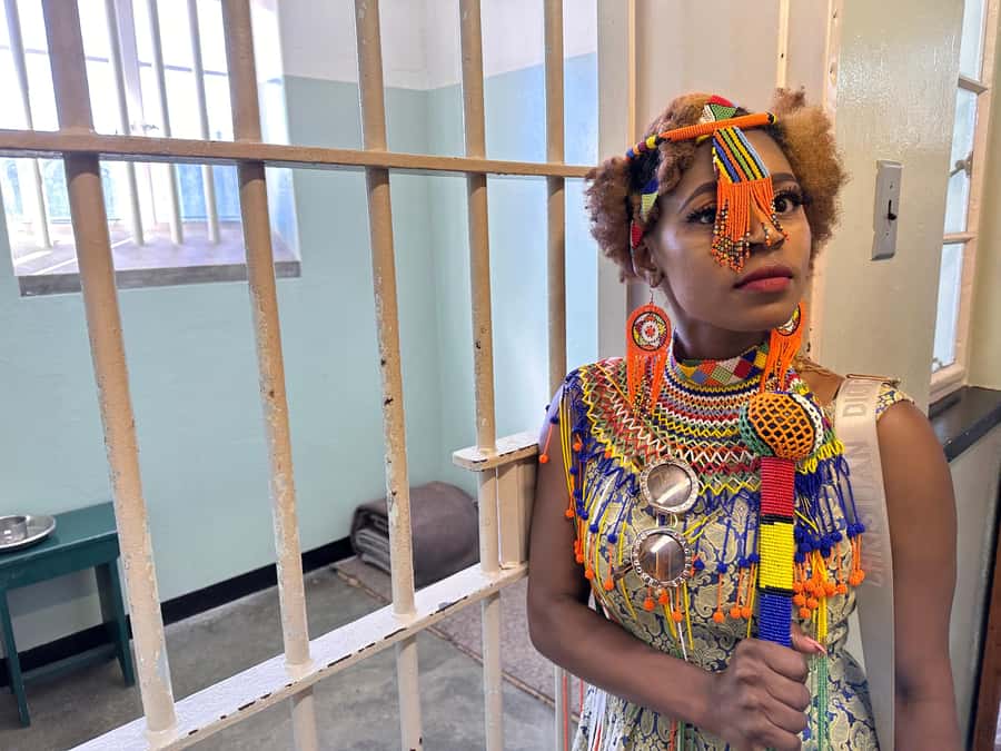 Cape Town: Robben Island Ferry Ticket and Guided Prison Tour - Mandela’s cell and the long walk to freedom