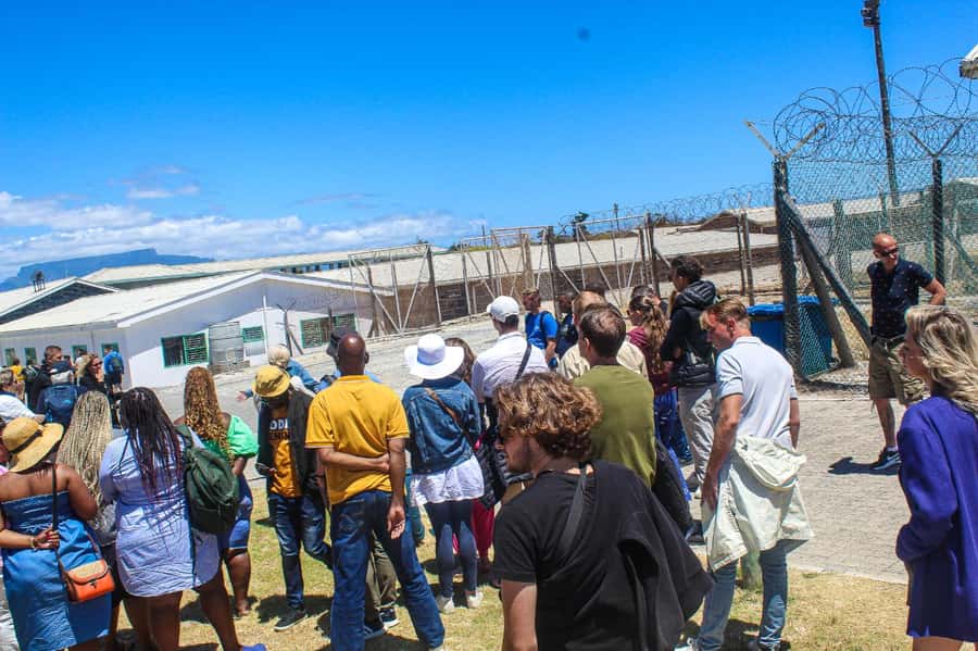 Cape Town: Robben Island ferry ticket plus Guided Tour - Seeing the island beyond the prison