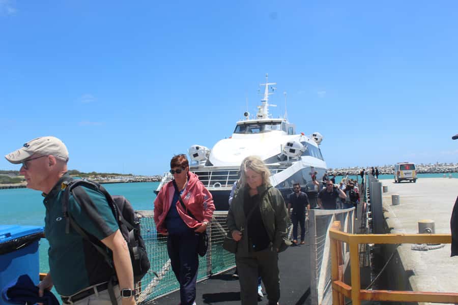 Cape Town: Robben Island ferry ticket with guided tour - The 30-minute ferry across Table Bay