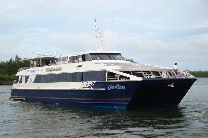 Cat Cocos: La Digue to Mahe Island Fast Ferry - Punctual departures, with a strict boarding window