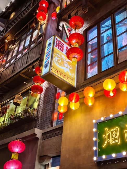 Chongqing: Trendy Spots, Cableway & Ferry Private Tour - Nanbin Zhonglou Square and Danzishi