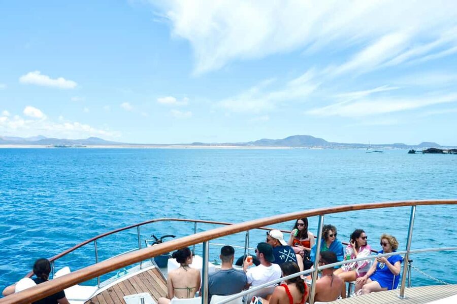 Corralejo: Snorkeling on Lobos Island & Return Ferry Ticket - Key points to know before you book