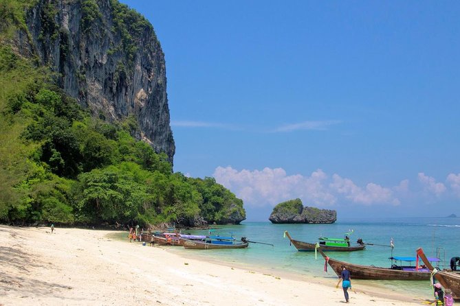 Day Tour from Phuket to 4 Islands in Krabi by Ferry & Speedboat - Why the fourth island can be missing