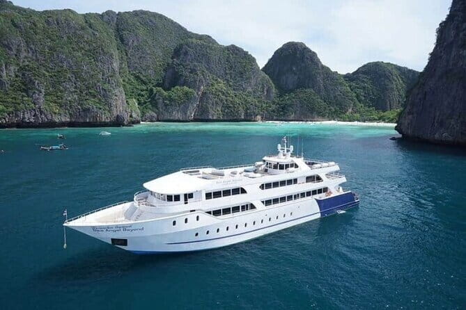 Escape to Phi Phi Islands: Ferry with Lunch - Why this Phi Phi trip is worth considering