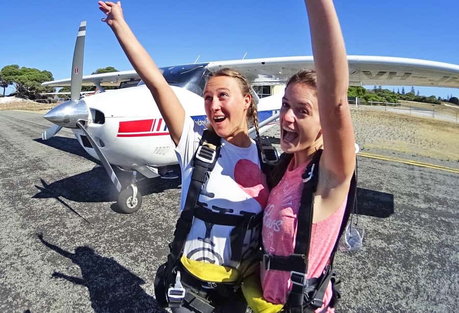 Fremantle: Rottnest Island Skydive and Ferry Package - Key points at a glance