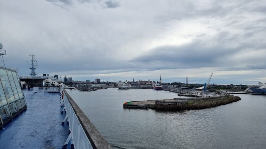From Helsinki: Luxury Trip to Tallinn Ferry +VIP Car - Why this Helsinki to Tallinn day trip works