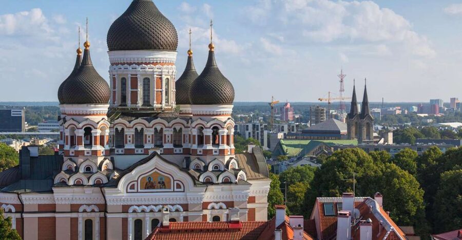From Helsinki: Tallinn with Round-Trip Ferry & Guided Tour - Key points at a glance
