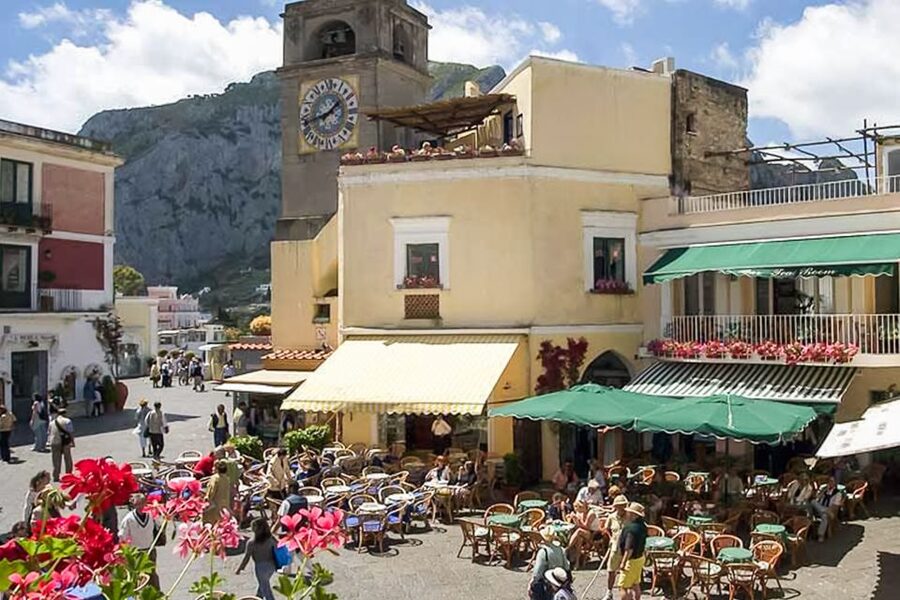 From Naples: Capri Guided Tour with Ferry Tickets & Minibus - The hydrofoil crossing from Naples to Marina Grande