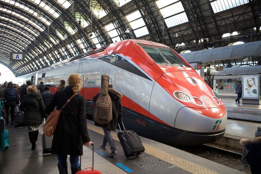 From Rome: Positano & Amalfi Coast Day Trip by Train & Ferry - Meeting at Caffè Trombetta in Rome