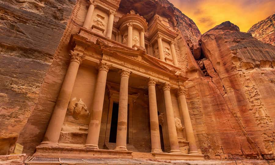 From Sharm El Sheikh: Day Tour to Petra by Ferry - Entering Petra through the Siq