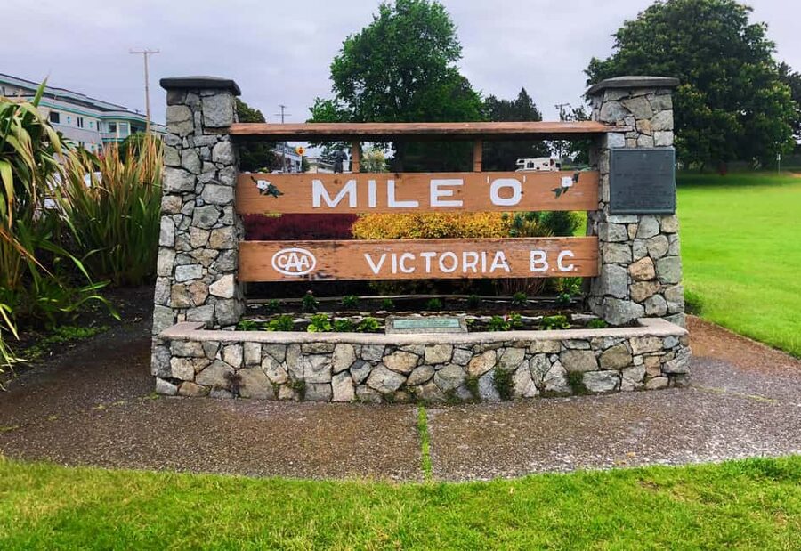 From Vancouver: Full-Day Victoria Tour with Ferry Ticket - What the $176 price really covers