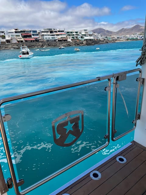 Fuerteventura: Round-Trip or 1-Way Ferry Ticket to Lanzarote - Planning Timanfaya National Park from the ferry