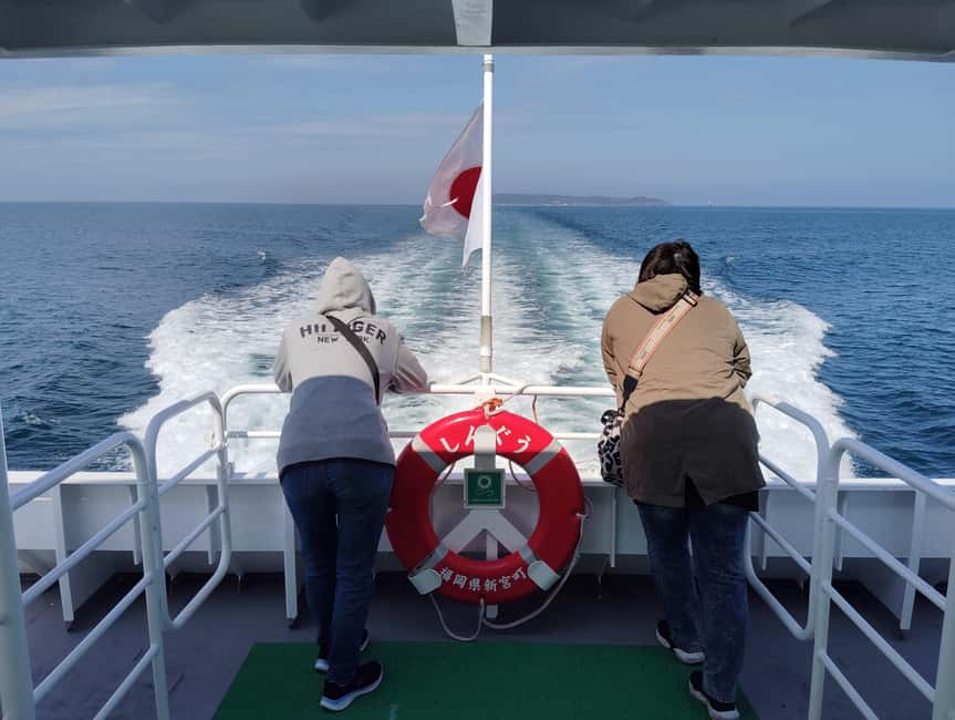 Fukuoka: Cat Island, Ainoshima Guided Tour with Ferry Ride - Walking through a real port town