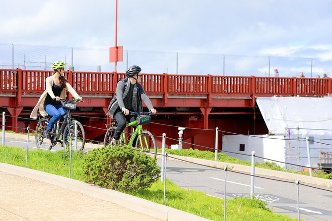Golden Gate Bridge Bike Rentals with Optional Ferry Return - Bike condition and service: mostly good, not perfect