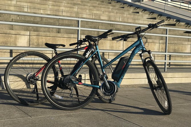 Golden Gate Bridge Electric Bike Rentals w/ Optional Ferry Return - Crossing the Golden Gate Bridge