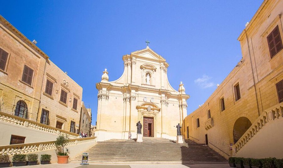 Gozo Day Pass Ferry and Hop-on Hop-off buses with audio Tour - FAQ