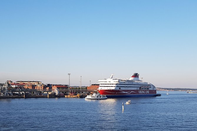 Guided tour to Helsinki from Tallinn by VIP car with return ferry ticket - Oodi Library and modern Finnish design