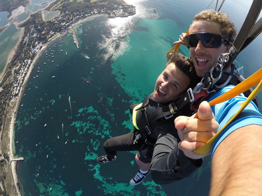 Hillary's Harbour: Rottnest Island Skydive and Ferry Package - Freefall at about 200 km/hr