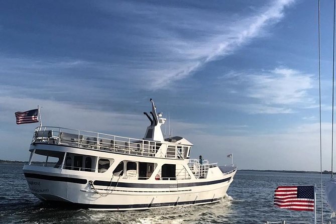 Hilton Head to Savannah Round-Trip Ferry Ticket - Arriving near Savannah’s River Street
