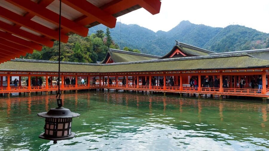 Hiroshima to Miyajima: Private Custom Tour with Ferry Ride - Why a private ferry day can improve Miyajima