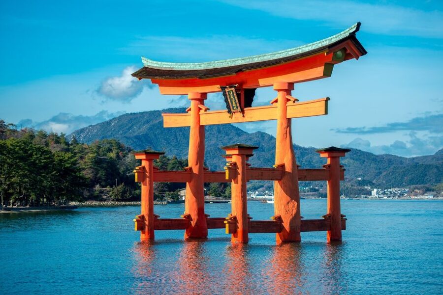 Hiroshima to Miyajima: Private Custom Tour with Ferry Ride - Is $293 per person good value?