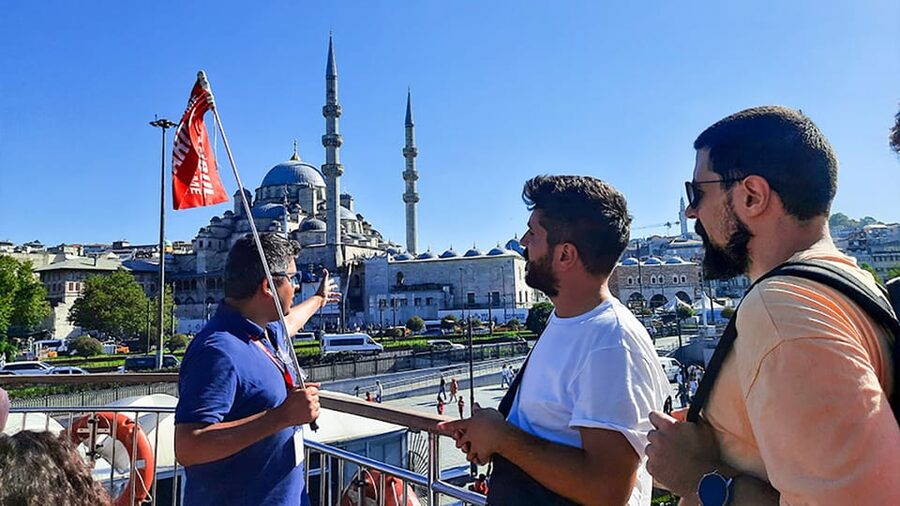 Istanbul: Asian Side Walking Tour with Ferry Ride - Why cross to Kadıköy?