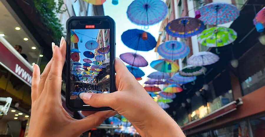 Istanbul: Asian Side Walking Tour with Ferry Ride - Antique Street, bars, and the umbrella lane