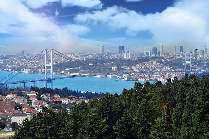 Istanbul Bites and Sights : Mosques, Markets & Ferry to Asia - Who will get the most from this five-hour route