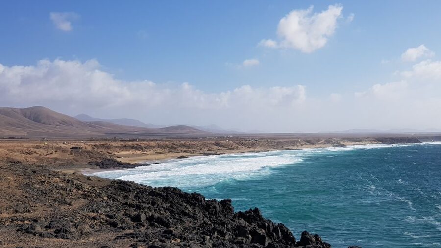 Lanzarote: Fuerteventura Return Ferry Ticket with Bus - Who Will Enjoy This Day Trip?