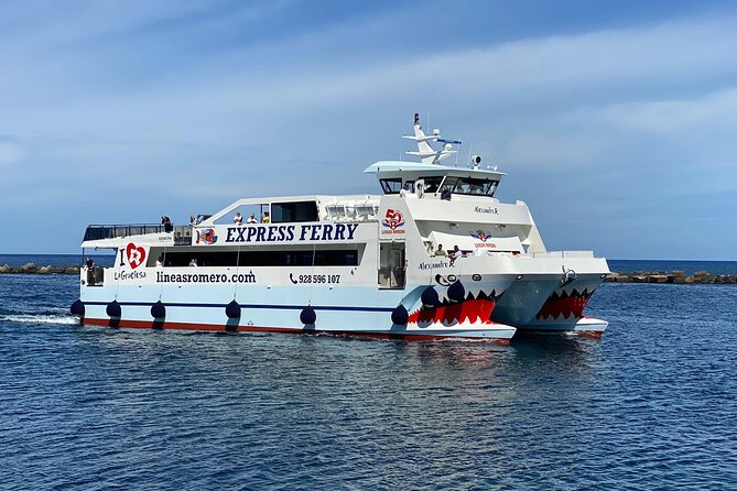 Lanzarote:Return ferry ticket to La Graciosa. Free wifi & parking - The 25-minute crossing to Caleta de Sebo