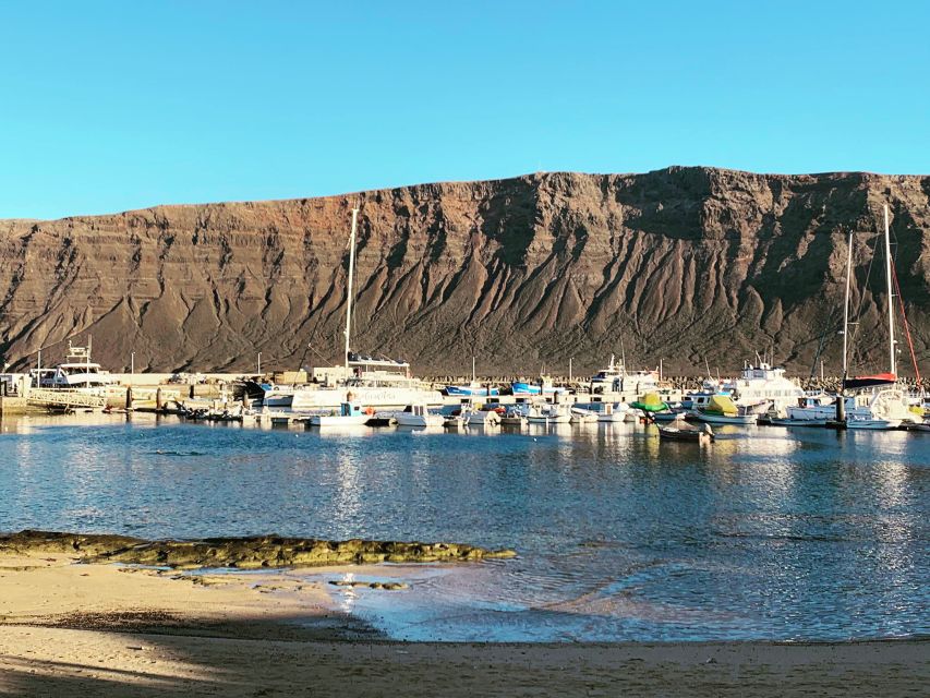Lanzarote: Return Ferry to La Graciosa with Bus Pickup - Four and a half hours on La Graciosa