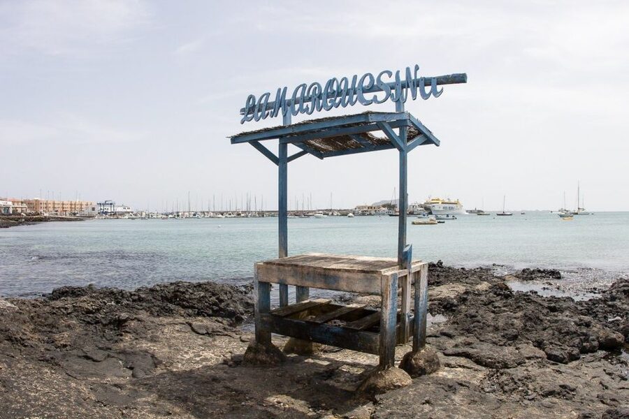 Lanzarote: Return or 1-Way Ferry to Fuerteventura with Wifi - Comfort, staff, and the small boarding trap