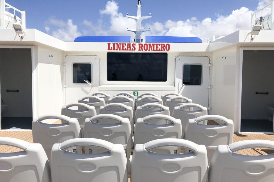 Lanzarote: Return or 1-Way Ferry to Fuerteventura with Wifi - Practical planning for a smoother day