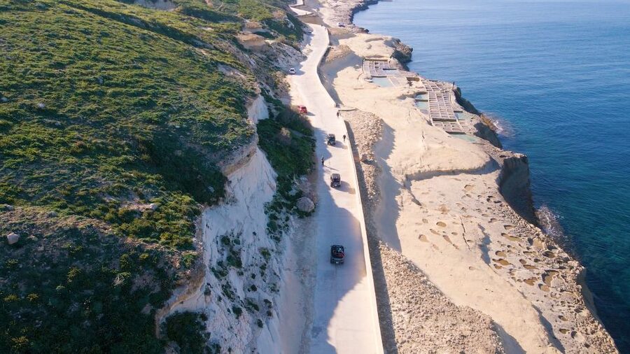 Malta: Gozo Private Chauffeured E-Jeep Tour with Ferry - Making lunch part of the day