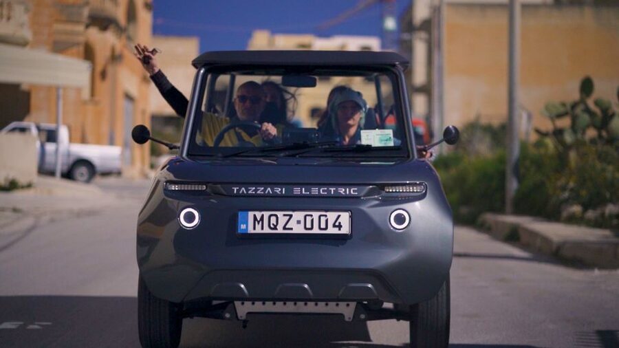 Malta: Gozo Private Chauffeured E-Jeep Tour with Ferry - Getting from Malta to Gozo by ferry