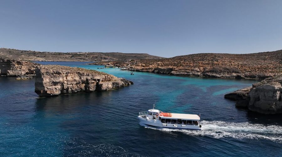 Malta: Roundtrip Ferry to Comino Blue Lagoon w/Gozo Option - Exploring Comino beyond the lagoon