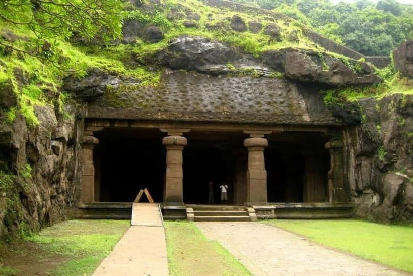 Mumbai: Elephanta Caves Tour with Ferry - The ferry crossing to Elephanta Island