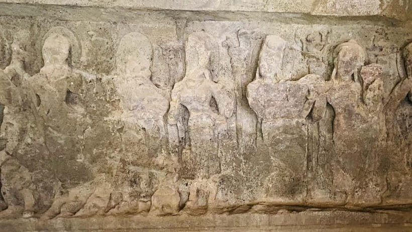 Mumbai: Half Day Elephanta Caves Guided Tour with Ferry Ride - The ferry across Mumbai Harbour