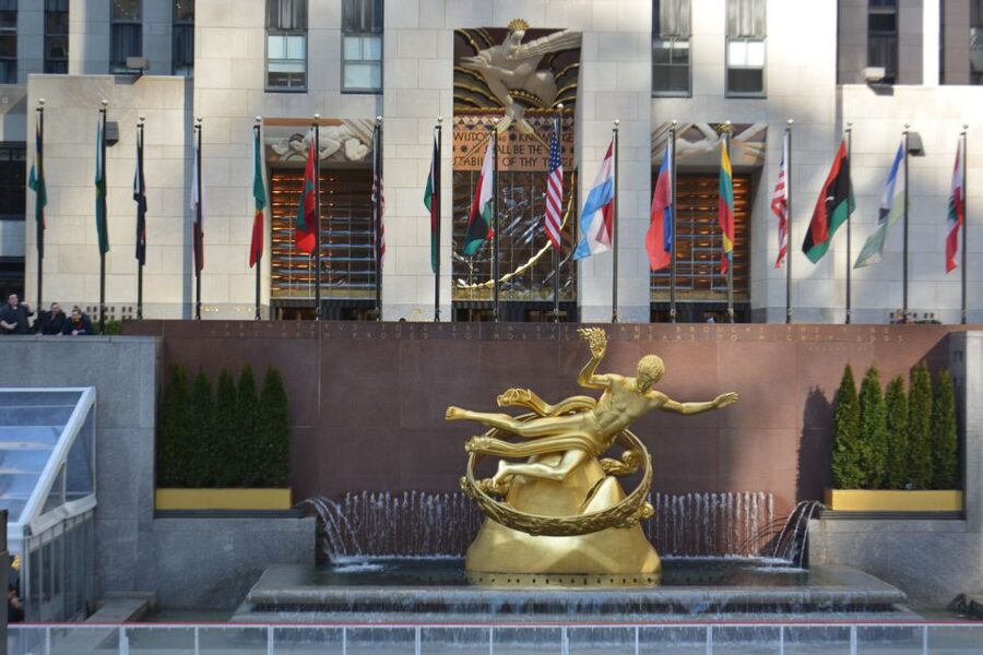 NYC: Guided Bus and Walking Tour with Staten Island Ferry - Price, timing, and what you receive for $79
