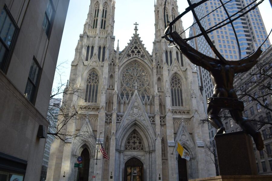 NYC: Guided Bus and Walking Tour with Staten Island Ferry - Greenwich Village, SoHo, Chinatown, and Wall Street from the bus