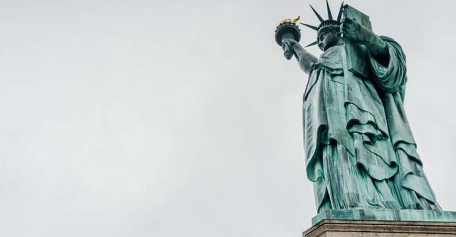 NYC: Statue of Liberty and Ellis Island Tour with Ferry - Who should book this tour?